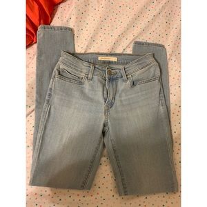 Levi’s 710 jeans